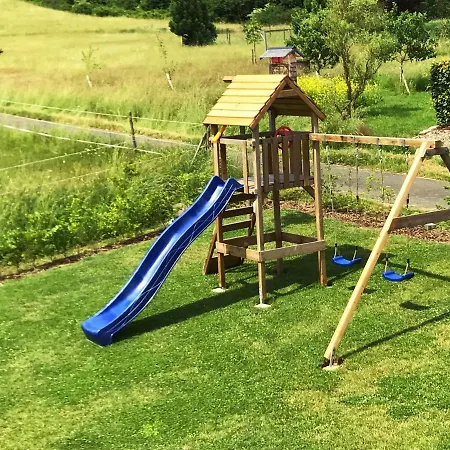 Waldhaus-vulkaneifel קלברג